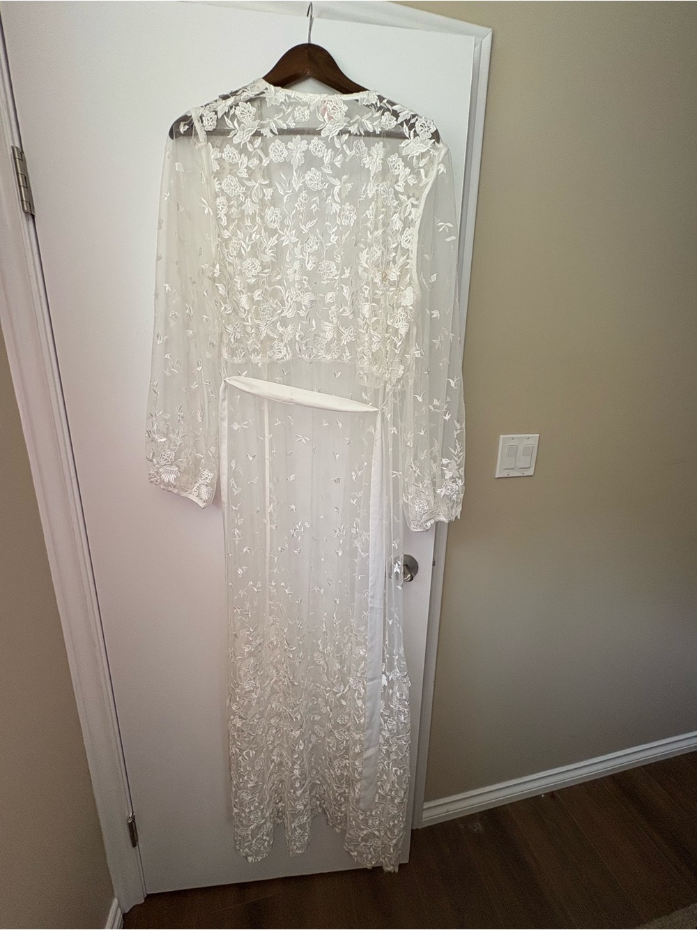 White Embroidered Bridal Robe - Picture 2 of 4